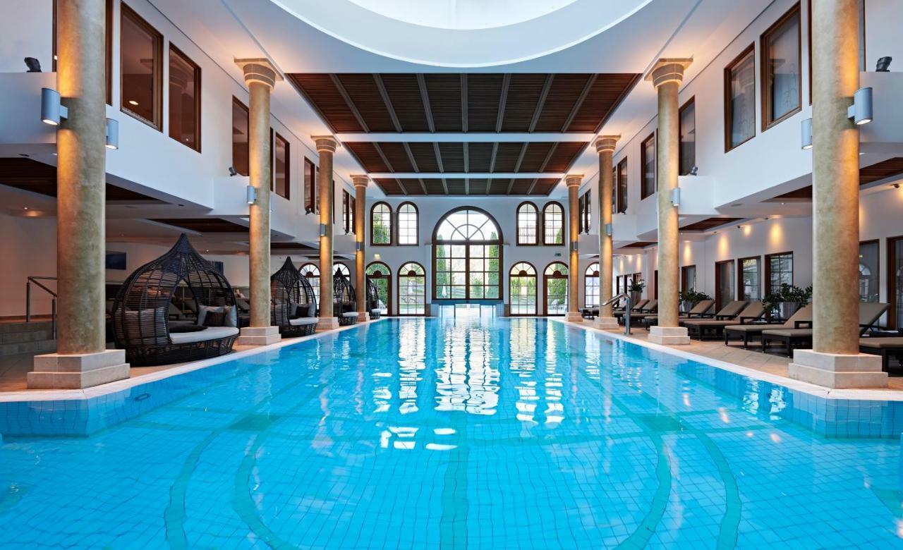Schlosshotel Kitzbuehel A-Rosa Collection Bagian luar foto The Spa at The Westin