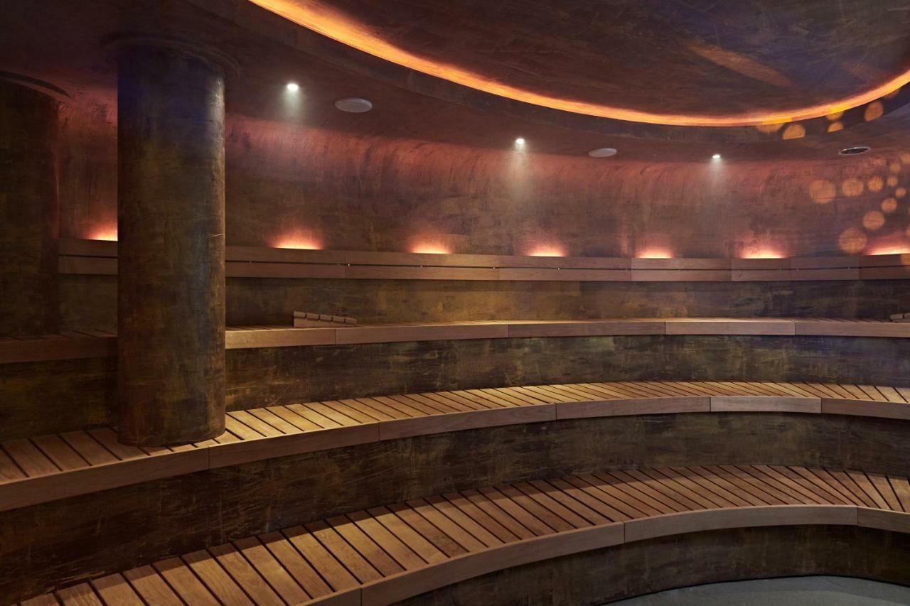 Schlosshotel Kitzbuehel A-Rosa Collection Bagian luar foto The steam room